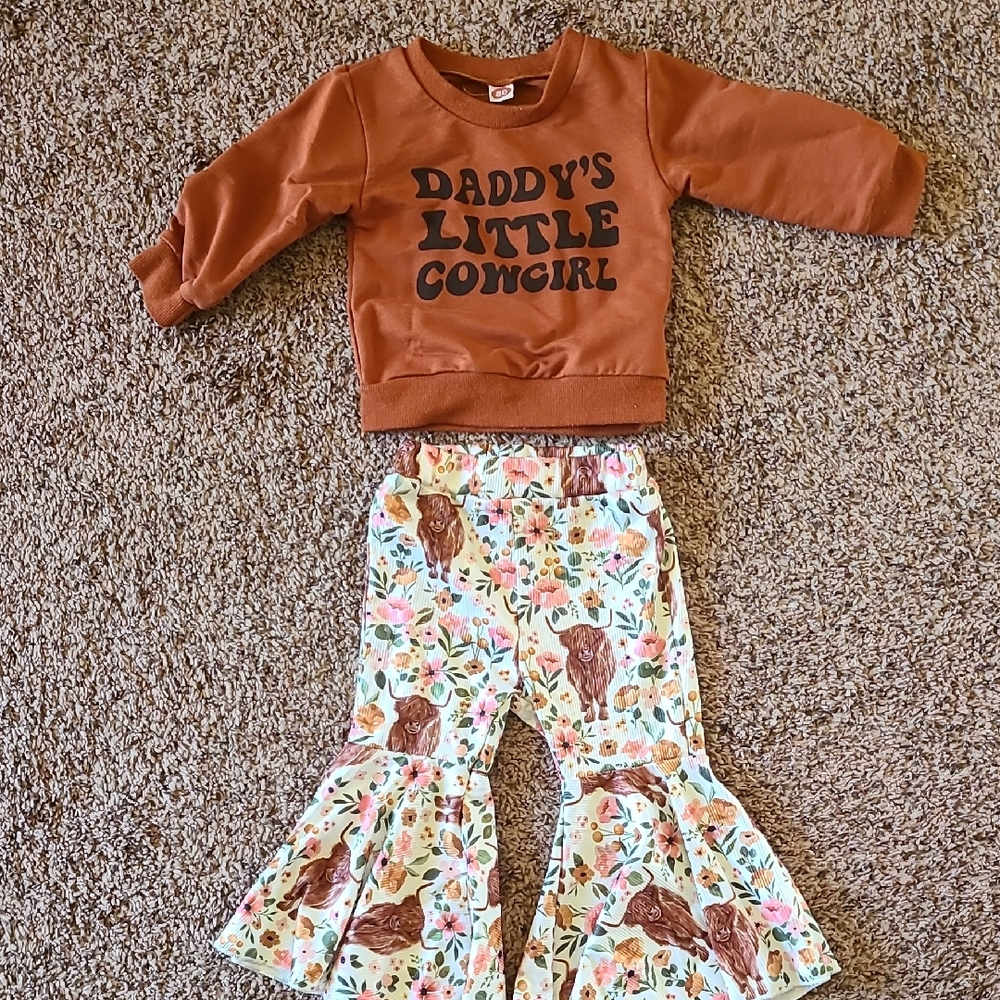 Brown 'Daddy's Little Cowgirl' Sweatshirt and Floral Bell Bottoms Set